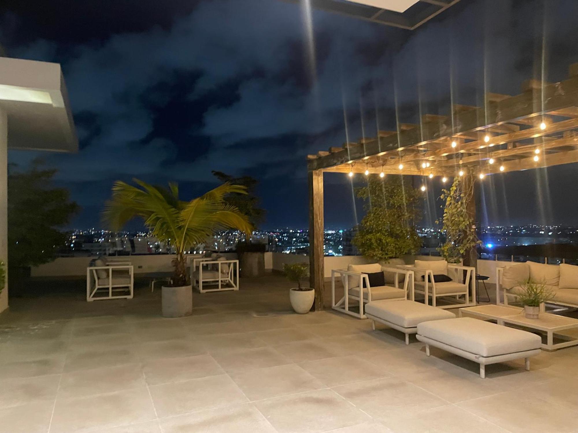 Апартаменты Piantini'S Skylight Санто-Доминго Экстерьер фото